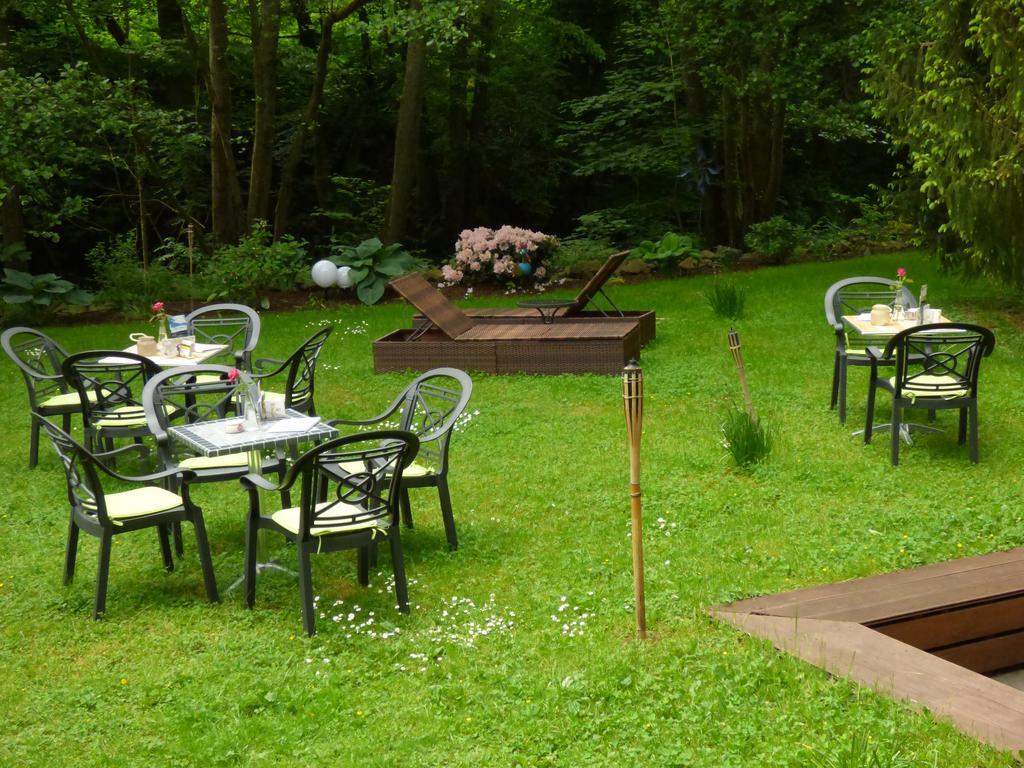 Wald Villa Üssbach Alf Esterno foto
