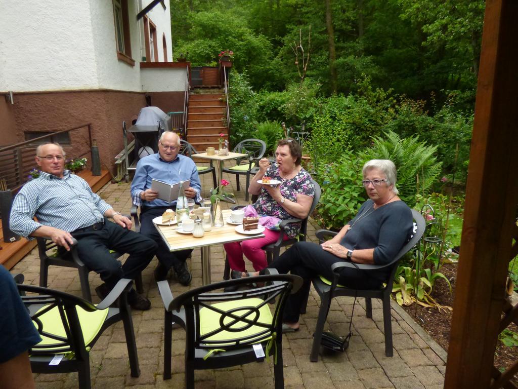 Wald Villa Üssbach Alf Esterno foto
